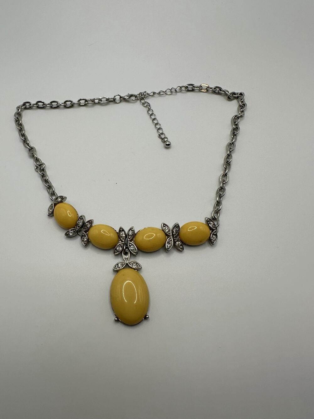 Yellow Cabochon Silver Tone Chain Statement Necklace With Clear Rhinestones 16”